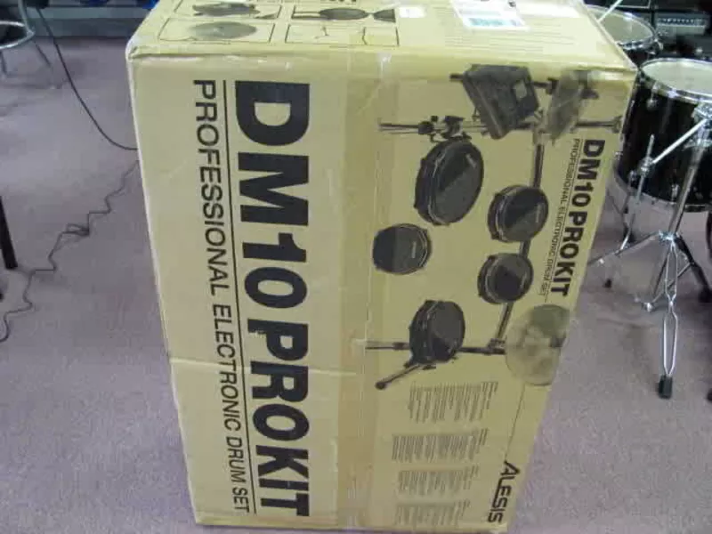 Alesis DM10 Pro Electronic Drum Set-----400Euro