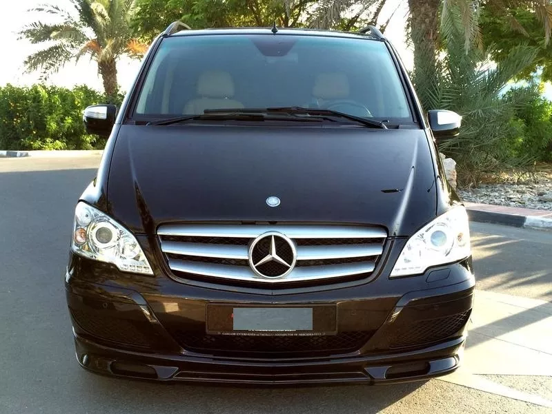 Mercedes Benz Viano 2011 Черный цвет Исполнительный и полный вариант 2