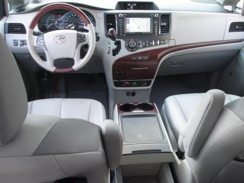 Toyota Sienna 2014 ... серый color..full вариант,  кожаные сиденья и пе 5
