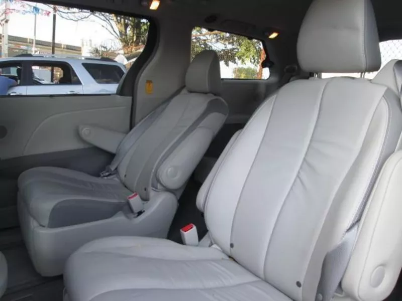 Toyota Sienna 2014 ... серый color..full вариант,  кожаные сиденья и пе 7